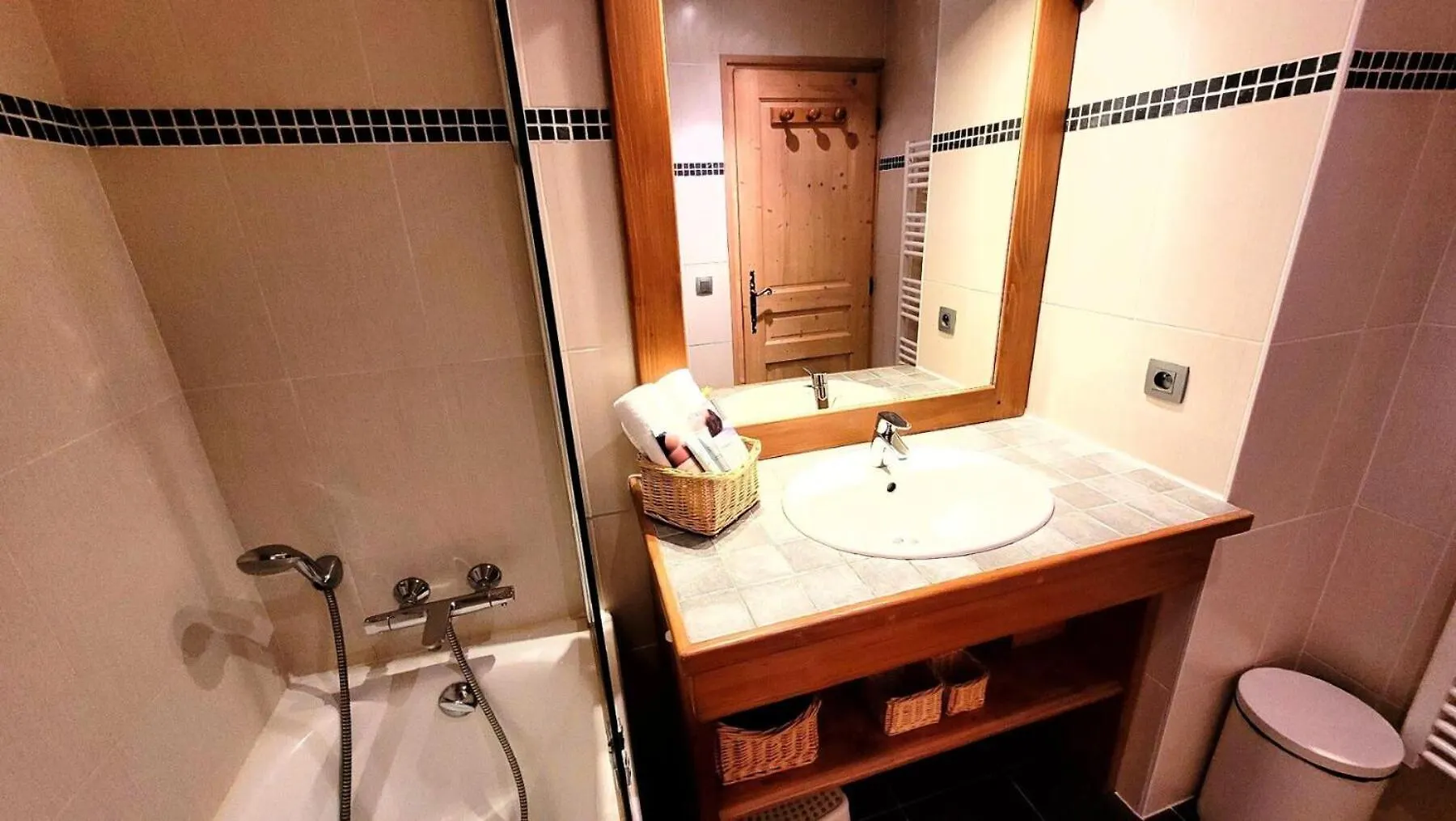 Residence Hermitage II - Appartement Recent, Proche Centre Et Pistes Mae-1071 Les Gets 0*,  France